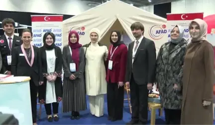 Emine Erdoğan, Excel London Kongre Merkezi'ndeki Afad Standını Ziyaret Etti