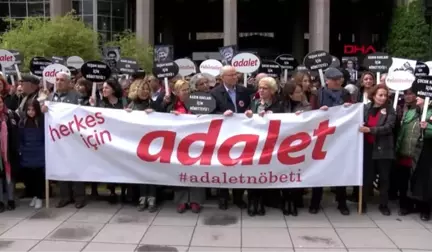 Ankara Barosu'ndan Adliye Önünde 'Adalet Nöbeti'