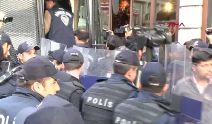 İstanbul- Polis, Taksim'de Soma Protestosuna İzin Vermedi