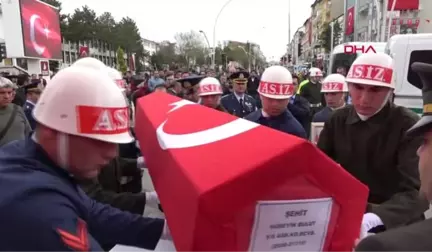 Konya Şehit Astsubayı, Çocukları Asker Selamıyla Uğurladı