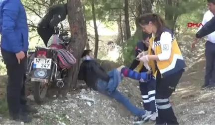 Çanakkale Kazada Başında Kask Bulunmayan Anne Ağır Yaralandı