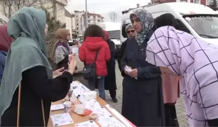 Kadınları Kimyasallara Karşı Bilinçlendirmek İçin Ev Ev Dolaşıyorlar