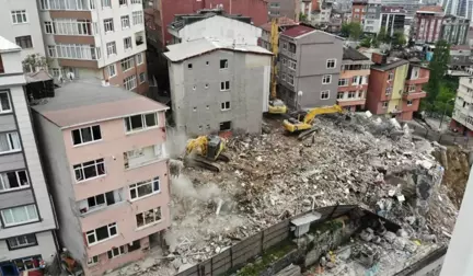 Kağıthane'de 24 Binanın Yıkımına Başlandı