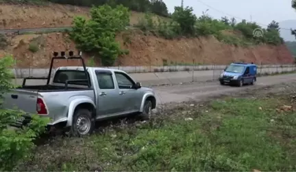 Su Kanalına Devrilen Pikabın Sürücüsü Öldü