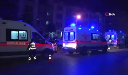 Başkent'te Sıkışmalı Trafik Kazası: 1'i Ağır 2 Yaralı