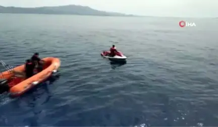 Jet Ski'ye Tutunarak Yunan Adalarına Kaçmaya Çalışan Filistinli Kaçaklar Yakalandı