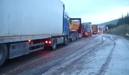 Anadolu otoyolunda zincirleme kaza: 1 ölü, 2 yaralı