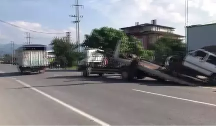 Sakarya'da trafik kazası: 2'si çocuk 6 yaralı