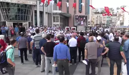 KOCAELİ İzmit Belediyesi'nden işçi çıkarılmasına, sendikadan tepki