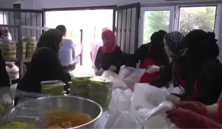 Yeryüzü Doktorları'ndan Afrinlilere iftarlık