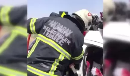 Traktör ile otomobilin çarpıştığı kazada genç kız hayatını kaybetti