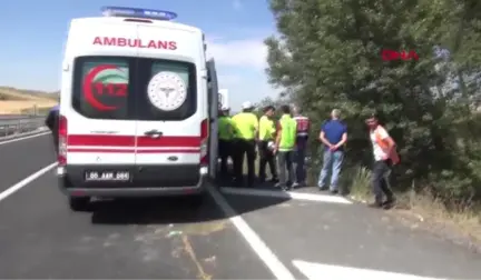 YOZGAT Otomobil, dere yatağına uçtu Anne- baba öldü, kızları ağır yaralı