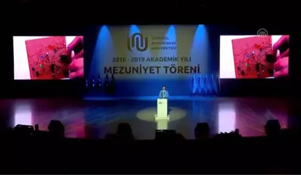 İstanbul Ayvansaray Üniversitesi 2018-2019 mezunlarını uğurladı (1)