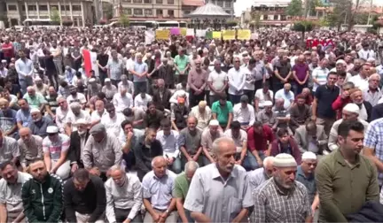 KONYA'DA MURSİ İÇİN GIYABİ CENAZE NAMAZI KILINDI