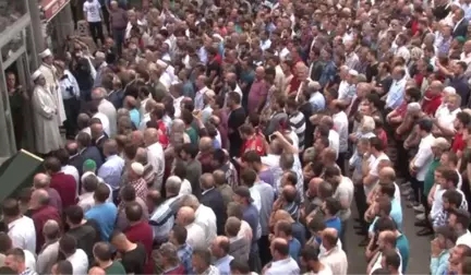 Araklı'daki sel - Hayatını kaybeden Soner Özbay ve Ali Abdullah Osmanoğlu için cenaze töreni...