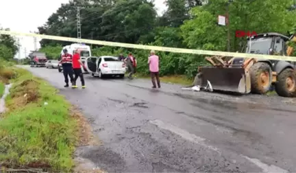 ZONGULDAK Otomobil iş makinası ile çarpıştı 1 ölü 1 yaralı