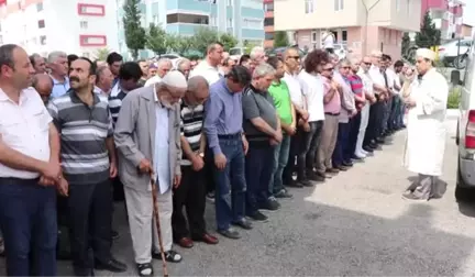 Hayrettin Karaca'nın eski şoförü toprağa verildi