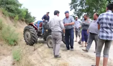 Traktör devrildi: 1 ölü - ÇANAKKALE