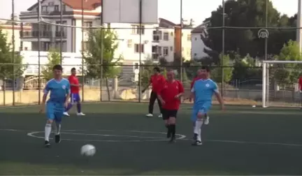 Özel sporcular maç yaptı