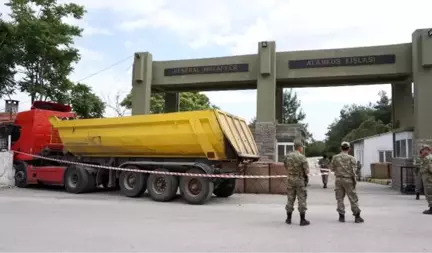 Bonzai İçip Kamyonla Nizamiyeye Daldı