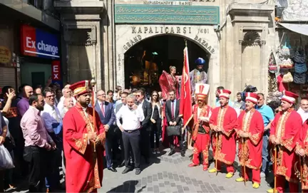 İstanbul Shopping Fest, Kapalıçarşı'da Mehter Marşıyla Başladı