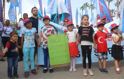 Mersin'de Sakin 1 Mayıs Kutlamaları