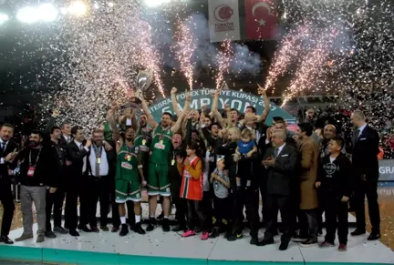 Banvit'ten Tarihi Başarı!