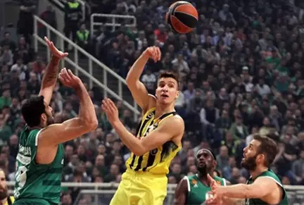 Fener Final Four'un Kapısını Araladı