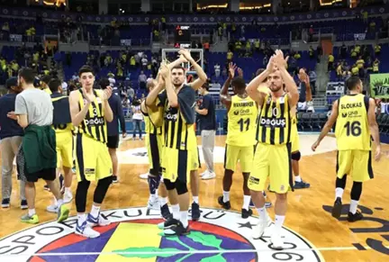 Fenerbahçe Galibiyetle Başladı