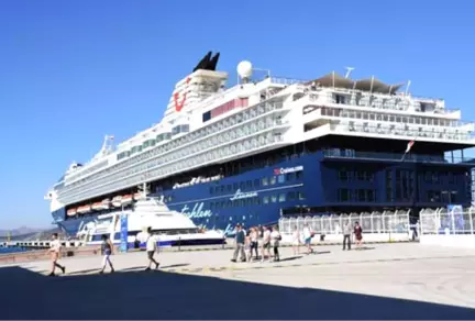 Bodrum'a 11. Kez Gelen Yolcu Gemisi, 2 Binden Fazla Turist Getirdi