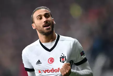 Cenk Tosun, Beşiktaş'ın Şampiyonlar Ligi'ndeki En Golcü Oyuncusu Oldu