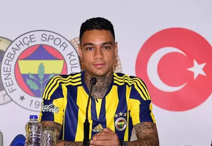 Fenerbahçe'den Ayrılan Wiel, Cagliari İçin Sağlık Kontrolünden Geçti