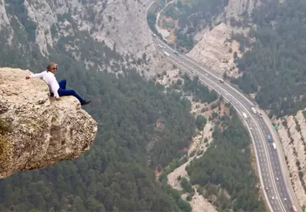 Kaymakam Fotoğrafını Paylaştı, Gülek Kalesi'ne Ziyaretçi Yağıyor