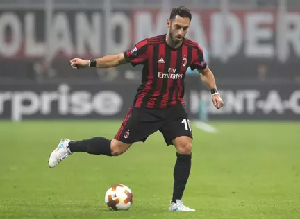 Hakan Çalhanoğlu Seria A'daki İlk Golünü Attı