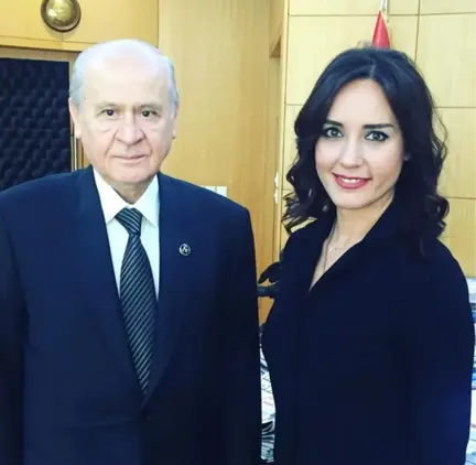 Nazlı Çelik: Ay-Yıldızlı Kolyeyi Bahçeli Hediye Etmedi