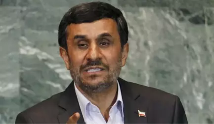 İran'da Sürpriz Gelişme! Ahmedinejad Cumhurbaşkanlığına Yeniden Adaylığını Koydu