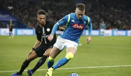 Paris Saint Germain, Son Dakikada Bulduğu Golle Napoli ile 2-2 Berabere Kaldı