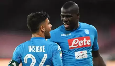 Napoli, Manchester United'ın 91 Milyon Poundluk Teklifini Reddetti