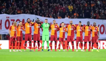 Galatasaray - Benfica Maçında Emiliano Sala Unutulmadı!