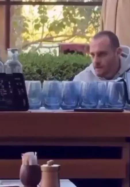 Kerem Bürsin'den radikal karar: Saç ektirtti!
