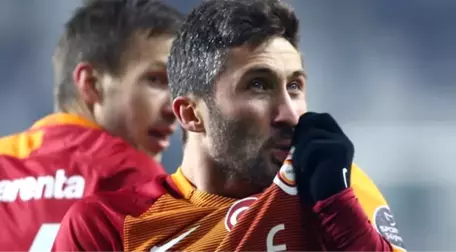 Galatasaray, Sabri Sarıoğlu'nun Yerine Zoran Tosic'i Düşünüyor