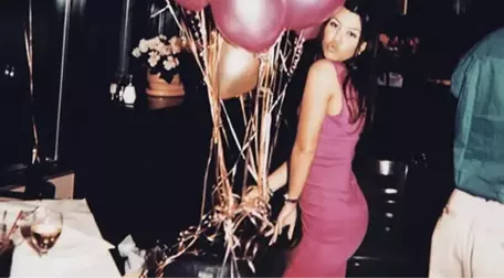 Kourtney Kardashian Yeni Yaşını Balonlarla Kutladı