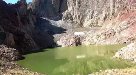 Hakkari'nin Yüksekova İlçesinde İki Yeni Buzul Gölü Keşfedildi