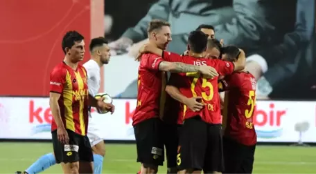 Süper Lig'de Göztepe, Trabzonspor'u 3-2 Mağlup Etti