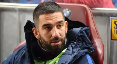 Barcelona, Arda Turan'ı Sporting Lizbon Maçı Kadrosuna Almadı