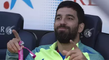 Arda Turan Dalga Konusu Oldu: Sandık Görevlisi Olduğu İçin Maçta Yok