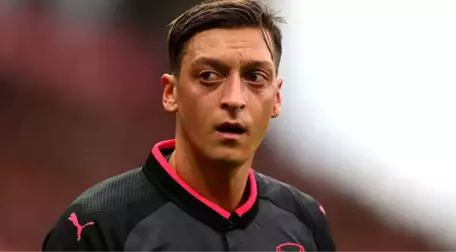 İngiliz Taraftarlar, Mesut Özil'in Doğum Gününde Çileden Çıktı