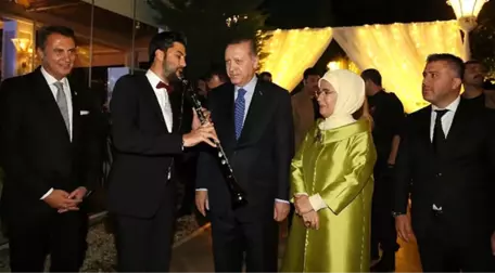 Esra Bilgiç ve Gökhan Töre'nin Düğününde Serkan Çağrı'dan Erdoğan'a Özel Konser