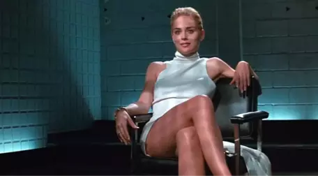 Sharon Stone, 25 Yıl Sonra Kendisini Meşhur Eden Oturuşu Yaptı