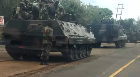 Zimbabve'de Darbe'nin Ayak Sesleri! Tanklar Başkente Doğru Yola Çıktı